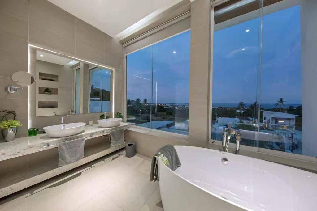 Silver 3br Sea View Pool&wine Private *